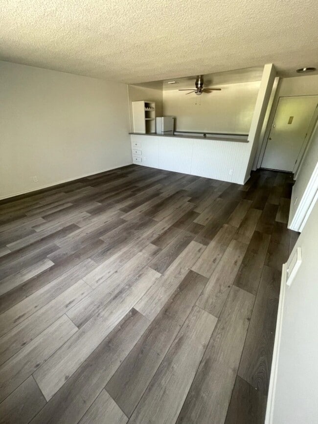 Photo - 11139 Acama Street,