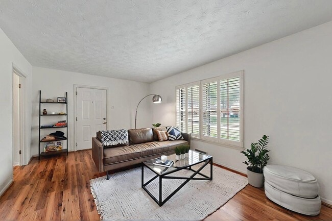 Photo - 7305 Lehigh Dr