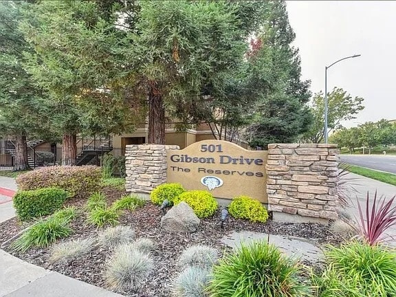 Building Photo - 501 Gibson Dr Unit #1014