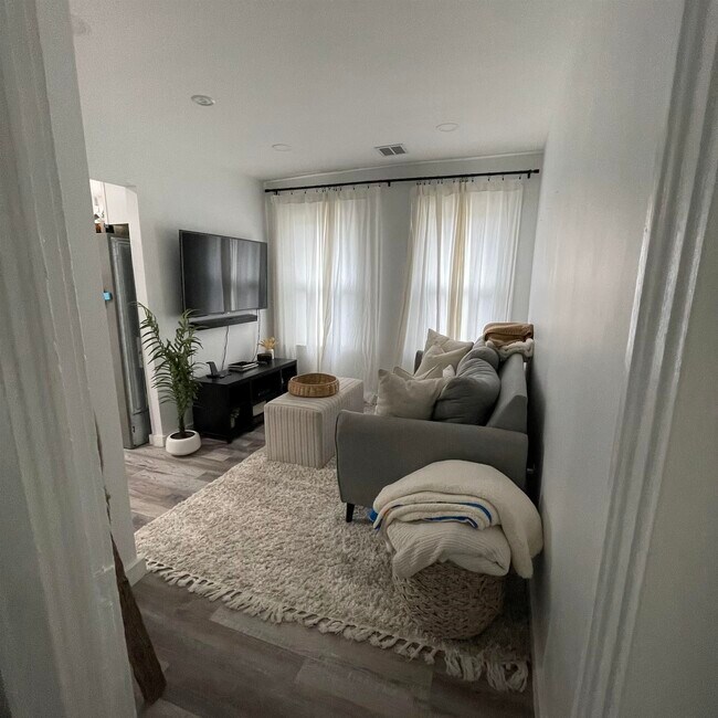 Photo - 509 Centre St