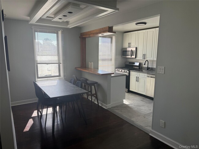 Photo - 555 McLean Ave Unit 6F