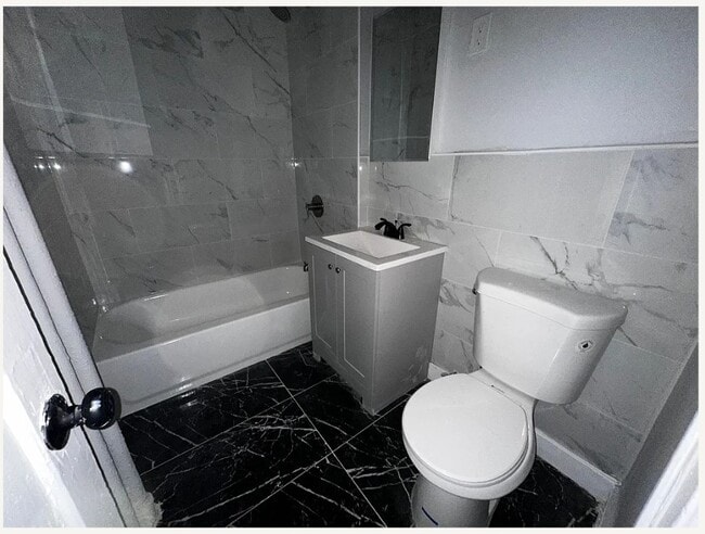 319 Summit Ave 5 - 311 Summit Ave Unidad 5