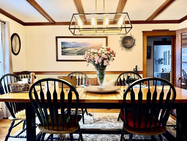 Building Photo - 740 Belmont St Unit 740