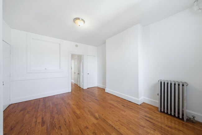 Building Photo - 981 Hancock St Unit 3