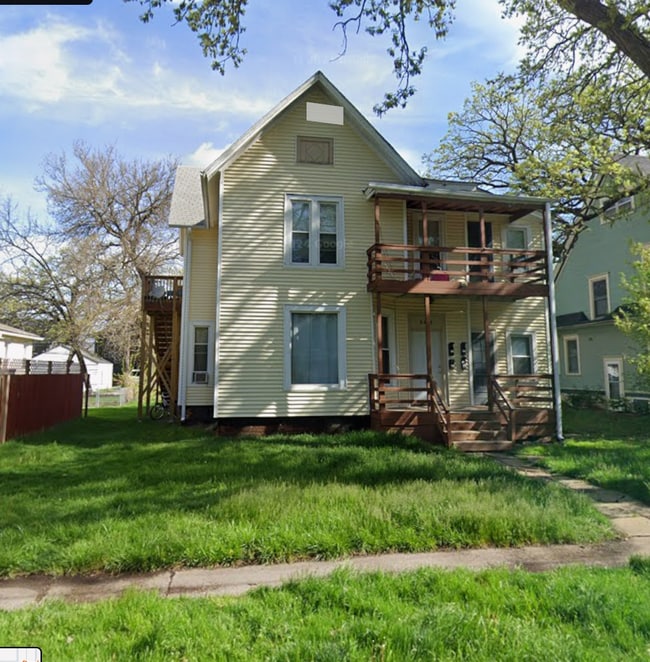 Photo - 2915 Cottage Grove Ave Unit 2