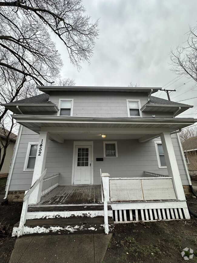 Building Photo - 1452 Myott Ave Rental