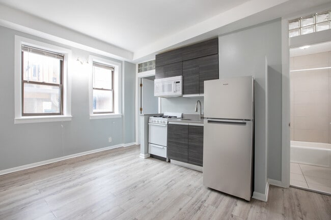 Photo - 1312 S Wabash Ave