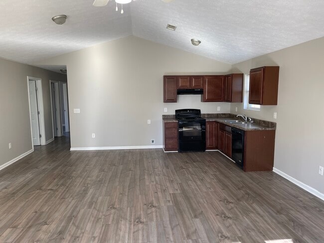 Photo - 372 Overlook Dr