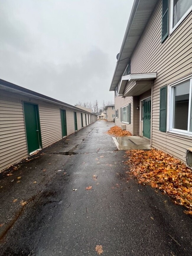 Photo - 909 Genrich St Unit 4