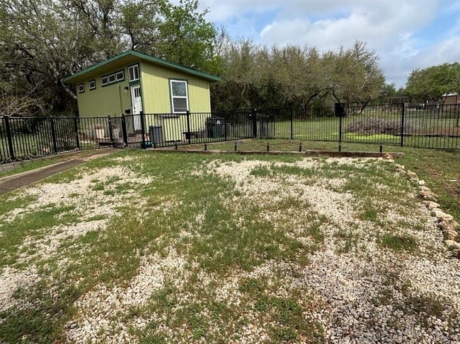 Photo - 1002 Spanish Oak Trail