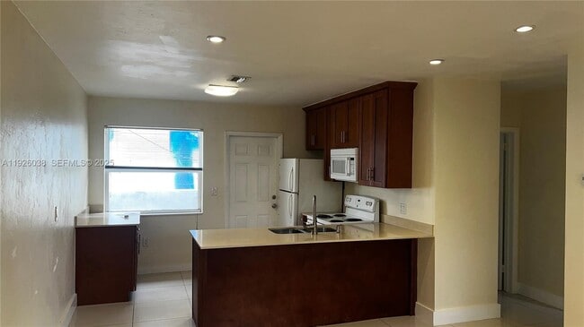 Photo - 1930 SW 25th Ter Unit 2