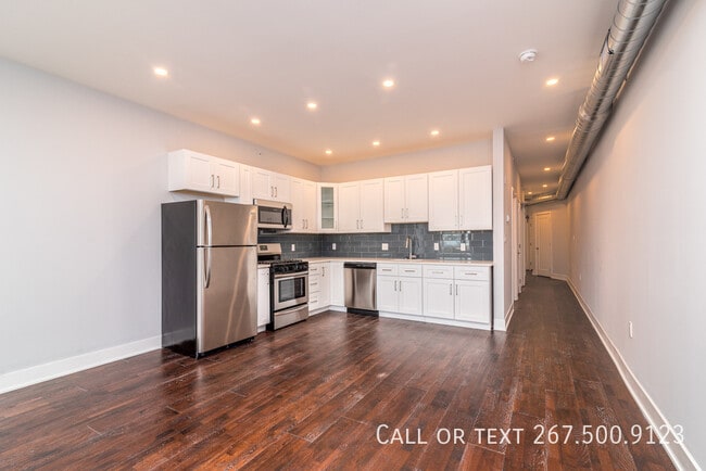 Building Photo - 1845 Passyunk Ave Unit 2D