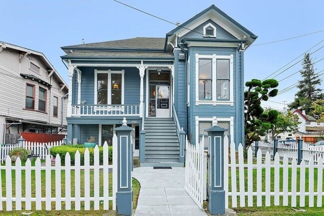 Photo - 730-732 Pacific Ave Unidad 730 Pacific  A