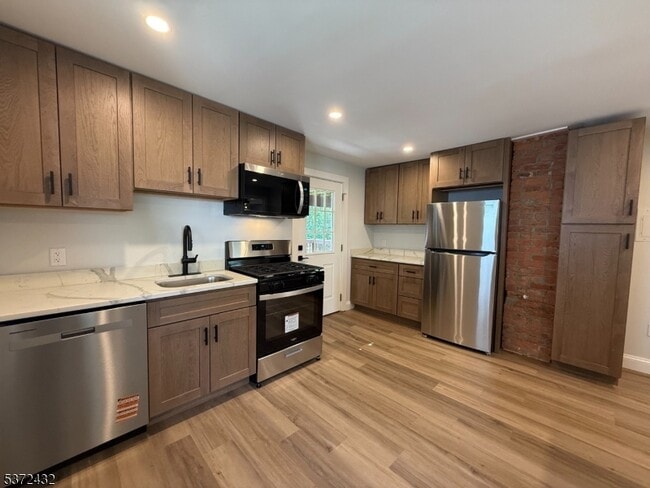 Photo - 21 Miller St Apartment Unit 2