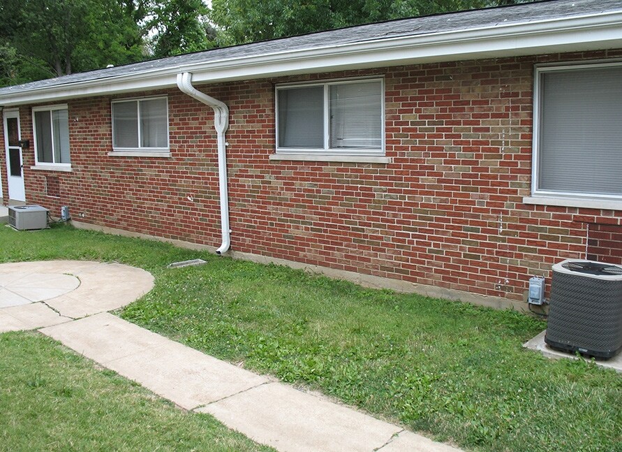 Photo - 8717 Natural Bridge Rd Apartments