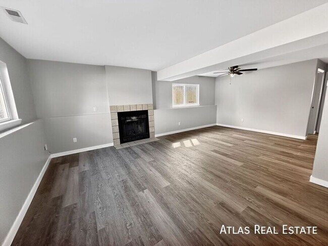 Photo - 1825 Zebulon Dr Unidad D