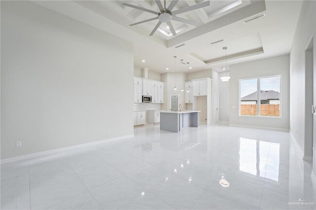 Photo - 19 E Boxwood Ave