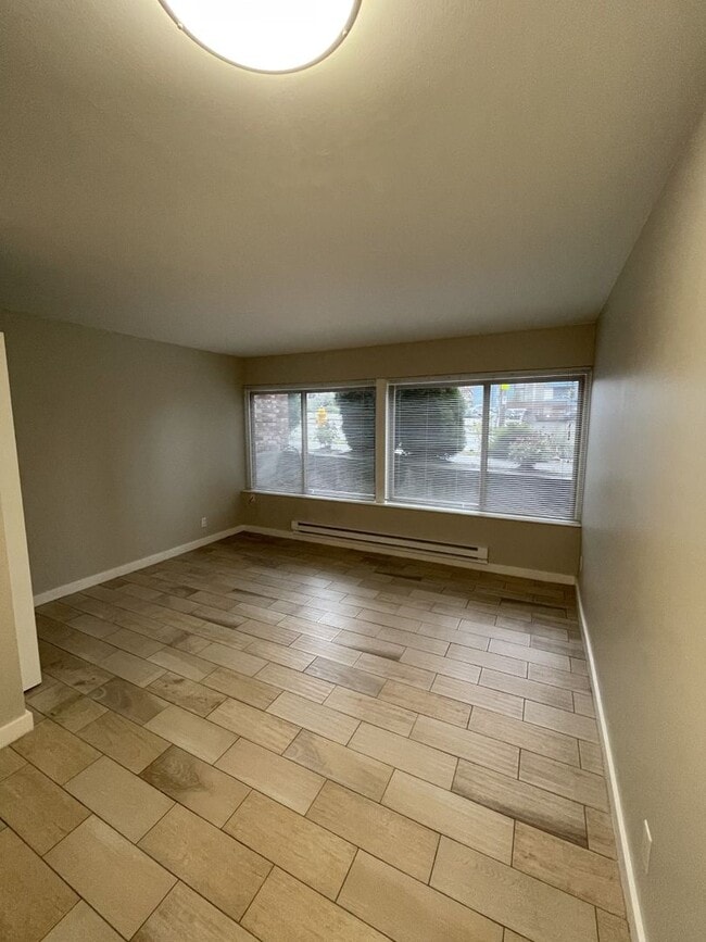 Photo - Mercer Crest Apartments