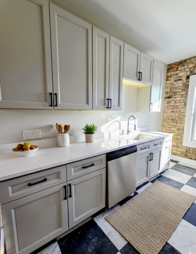 Photo - 2402 E Webster Pl Unit 5