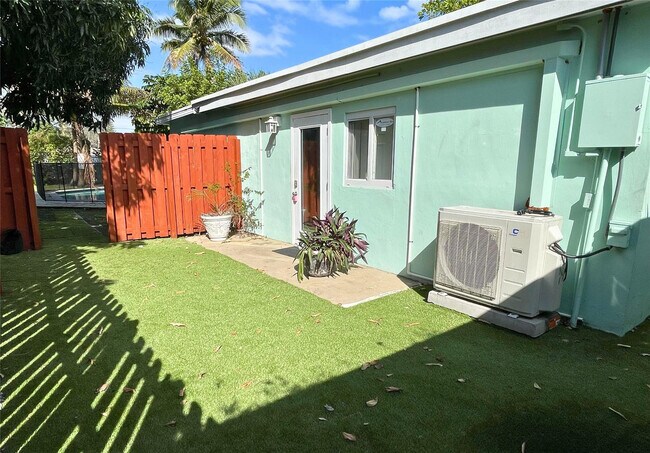 Photo - 2442 Garfield St Unidad 4