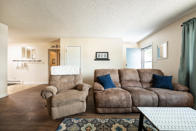 Photo - 1050 Westmoreland Rd