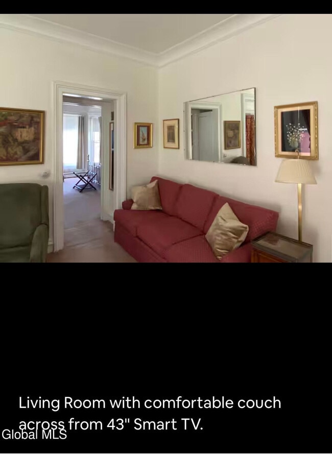 Photo - 630 N Broadway