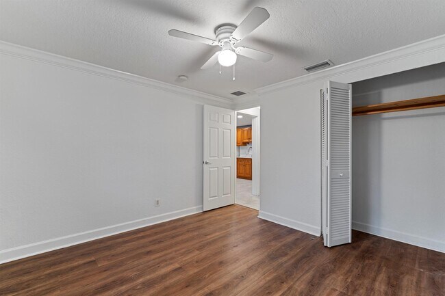 Photo - 7110 Southgate Blvd Unit 7110