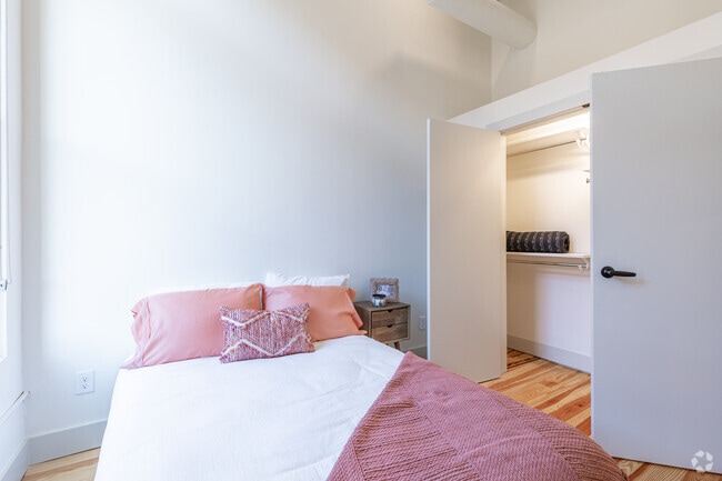 The Finch- 1BR, 1BA 494 sq ft