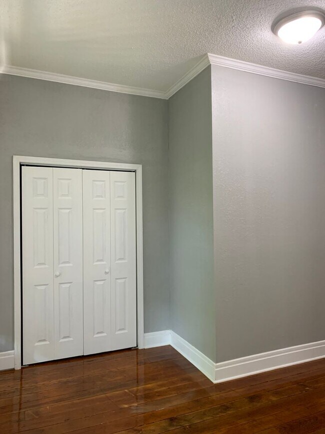 Photo - 1021 Hudson Rd Unit 1