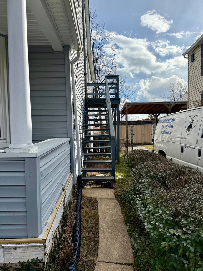 Photo - 411 Lyman Ave Unit 2