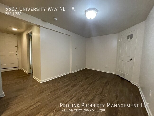 Photo - 5507 University Wy NE Unidad A