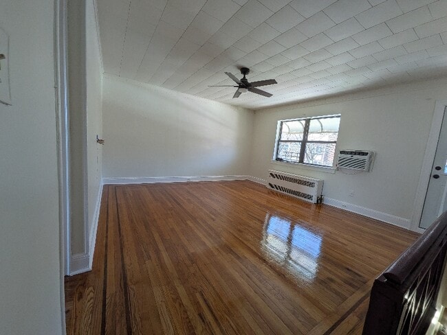 Photo - 52-21-5279 79th St Unit 2