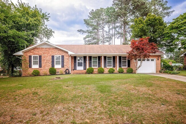 3 Bedroom 2 Bath Home Available - 3 Bedroom 2 Bath Home Available