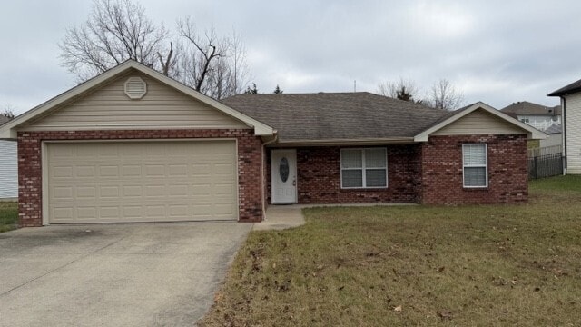 Photo - READY NOW! 3 BED, 2 BATH, 2 CAR GARAGE HOUSE!