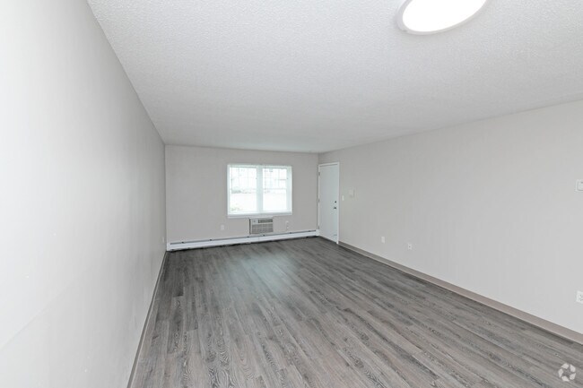 3 BR, 2 BA - Hanover Woods