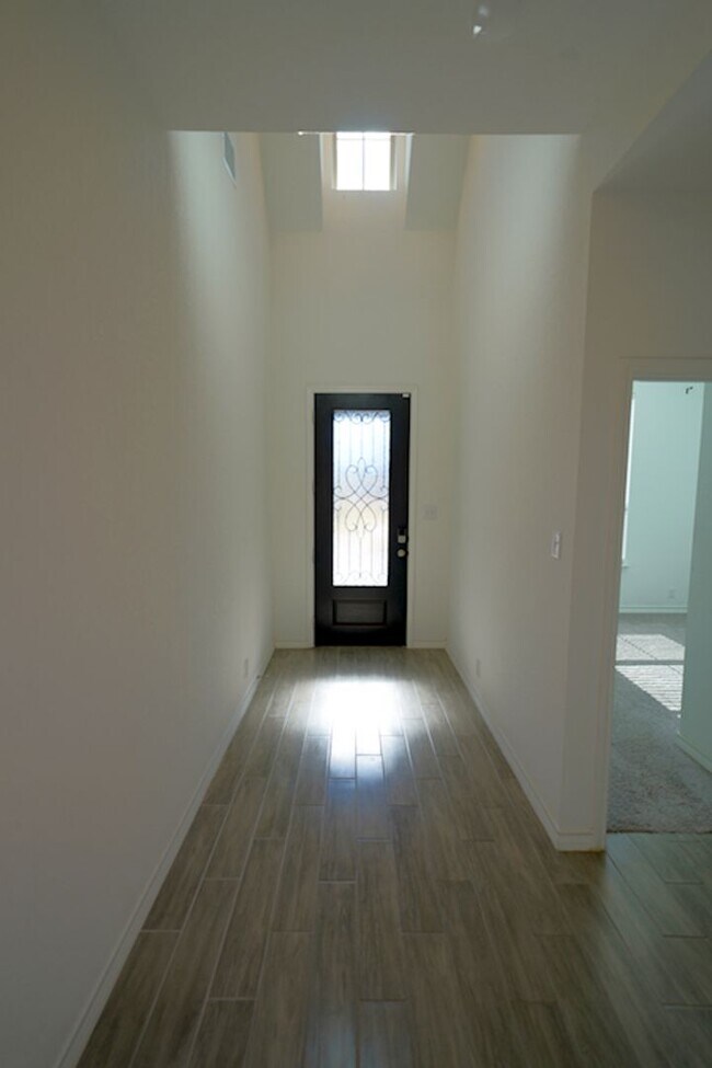 Photo - Luxury Living in Davis Ranch