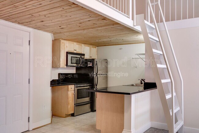 Building Photo - 1321 1/2 E Main St Unit 106 Rental