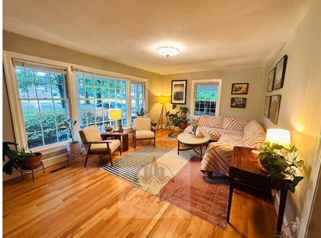 Photo - 605 E Harnett St