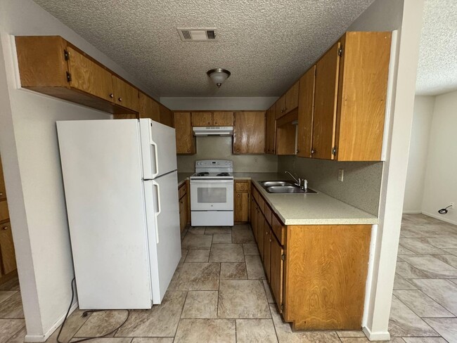 Photo - 2211 Cascade Dr Unit C