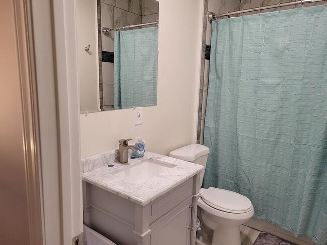 Photo - 355 Kalanianaole St Unit 301