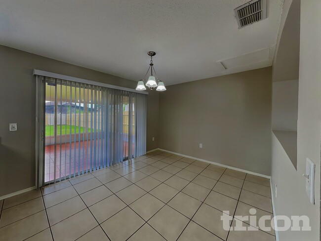 1227 Carey Glen Cir