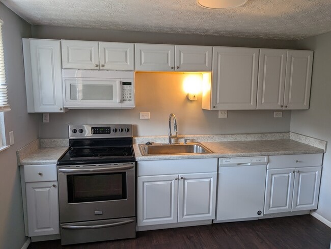 Photo - 11445 Kentbrook Ct