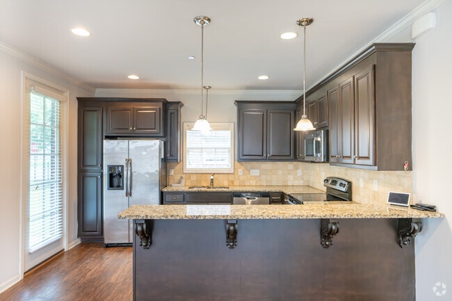 Interior Photo - Old Row at Cloverdale Rental