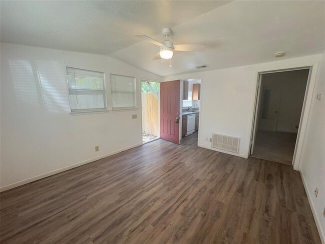 Photo - 309 Guadalupe St