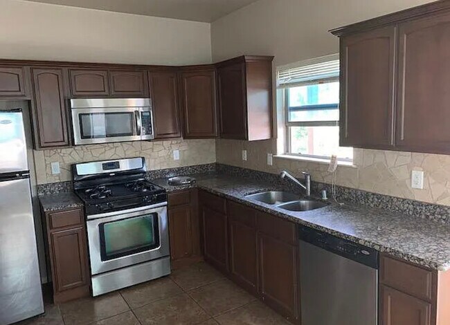 Photo - 14207 North Point Ave