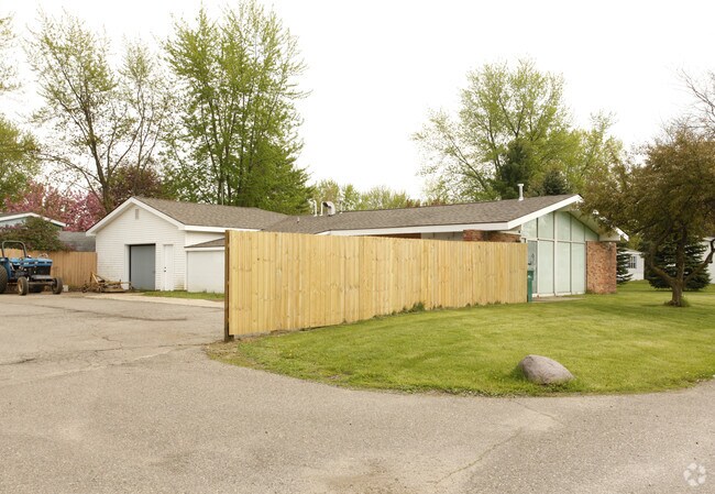 Photo - Sylvan Glen Estates