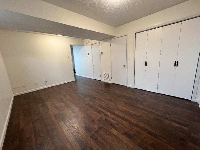 Photo - 103 Warren St