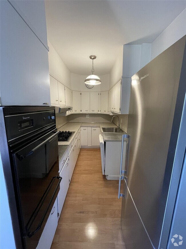 Building Photo - 115 Wolfs Ln Unit 1 Rental