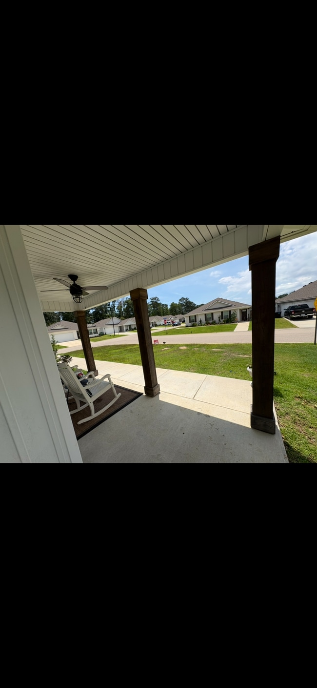 Photo - 60604 Townsend Dr