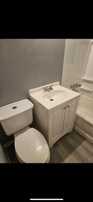 Photo - 3034 S Moreland Blvd Unidad 1